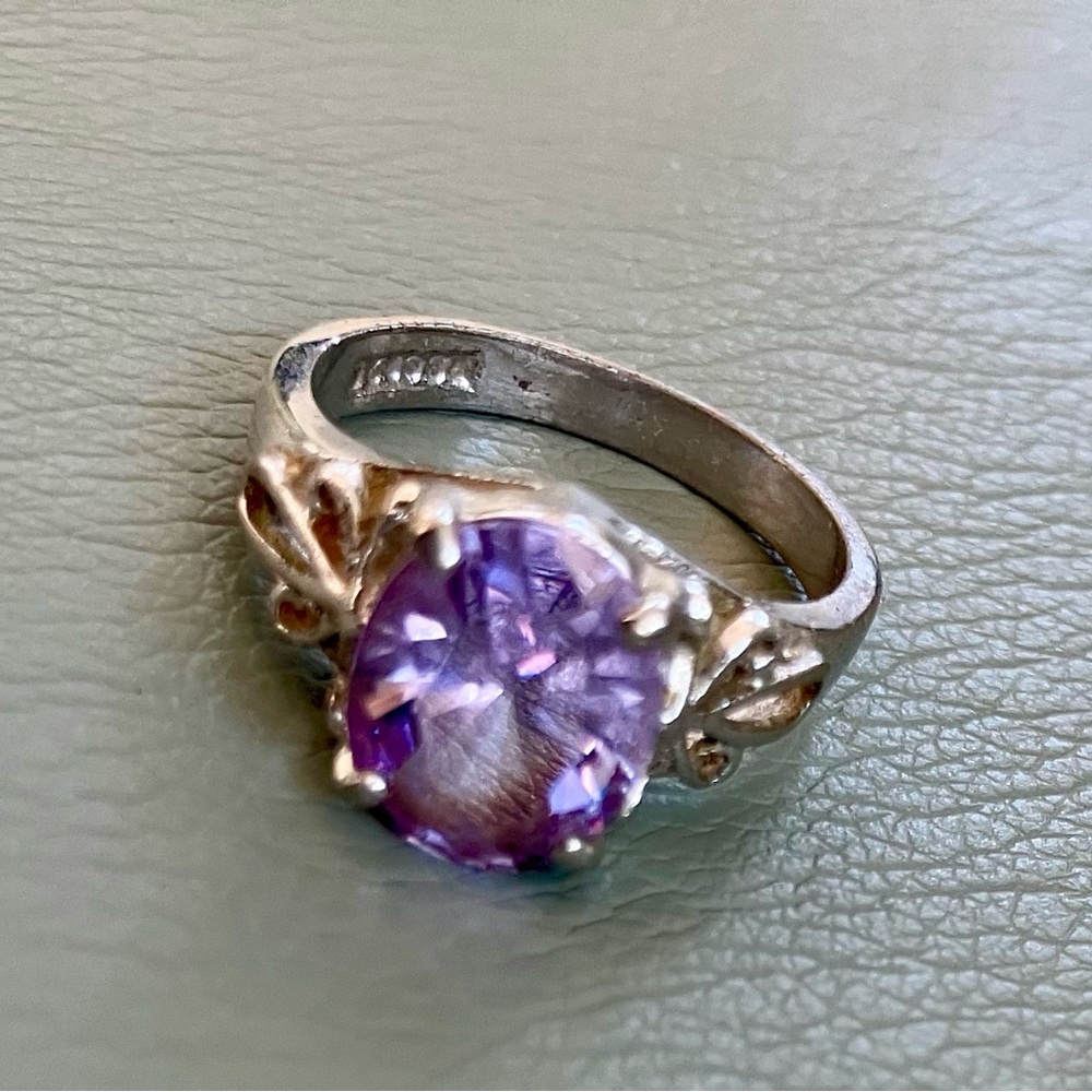Elegant Silver Ring with Purple Gemstone; Approx Size 6-6.5
